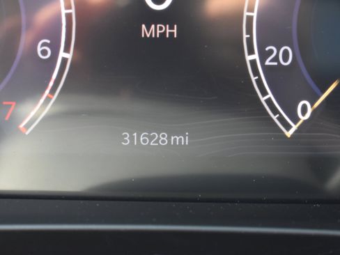 Used 2025 Jeep Grand Cherokee L Overland w/ Advanced Protech Group III AWD/4WD image 39