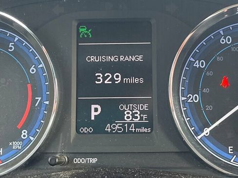 Used 2018 Toyota Corolla LE image 13