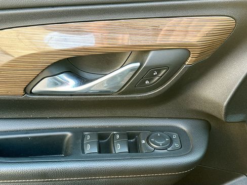 Used 2018 GMC Terrain SLE image 15