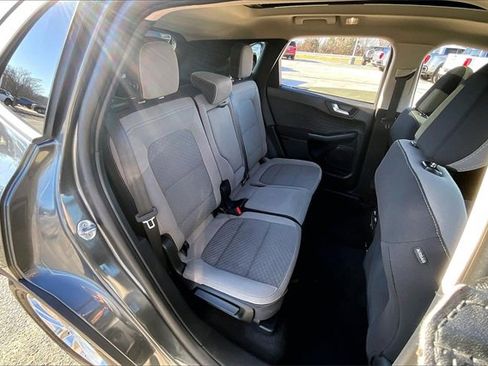 Used 2020 Ford Escape SE image 25