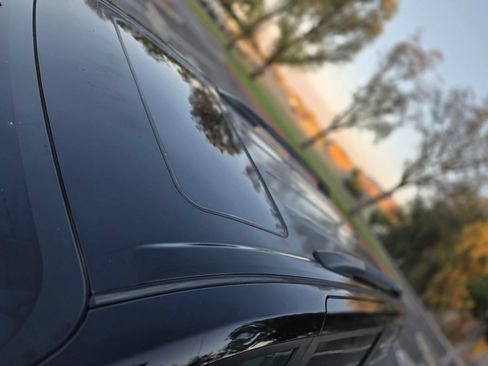 Used 2017 Toyota Sienna XLE FWD image 9