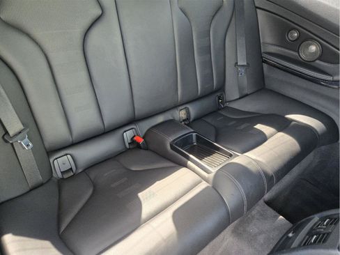 Used 2015 BMW M4 Coupe RWD image 30