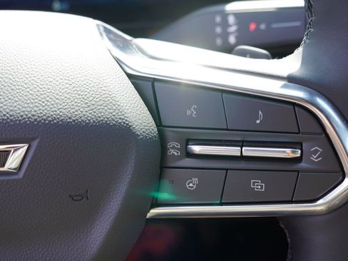 New 2026 Chevrolet Equinox ACTIV w/ Safety and Technology Package AWD/4WD image 15