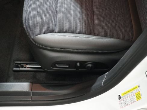 Used 2025 Buick Envista Preferred w/ Convenience I Package FWD image 21