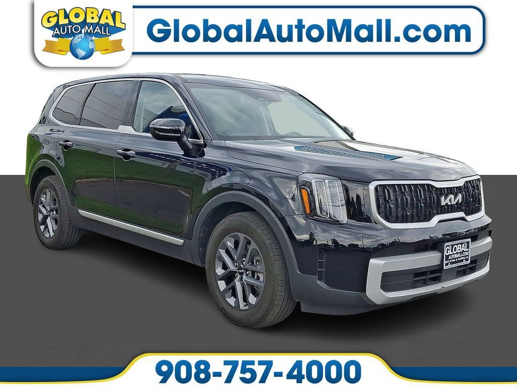 Used 2024 Kia Telluride LX AWD/4WD image 1