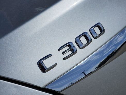 Used 2015 Mercedes-Benz C 300 Sedan image 31