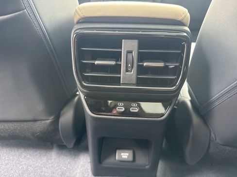 Certified 2025 Lexus RZ 450e w/ Technology Package image 32