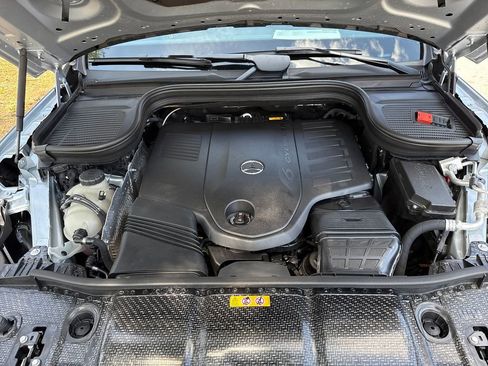 Used 2025 Mercedes-Benz GLE 450 4MATIC image 31
