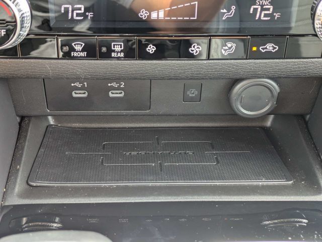 Used 2025 Mitsubishi Outlander SE FWD image 22