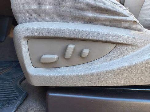 Used 2018 Chevrolet Silverado 2500 LT w/ LT Convenience Package image 14