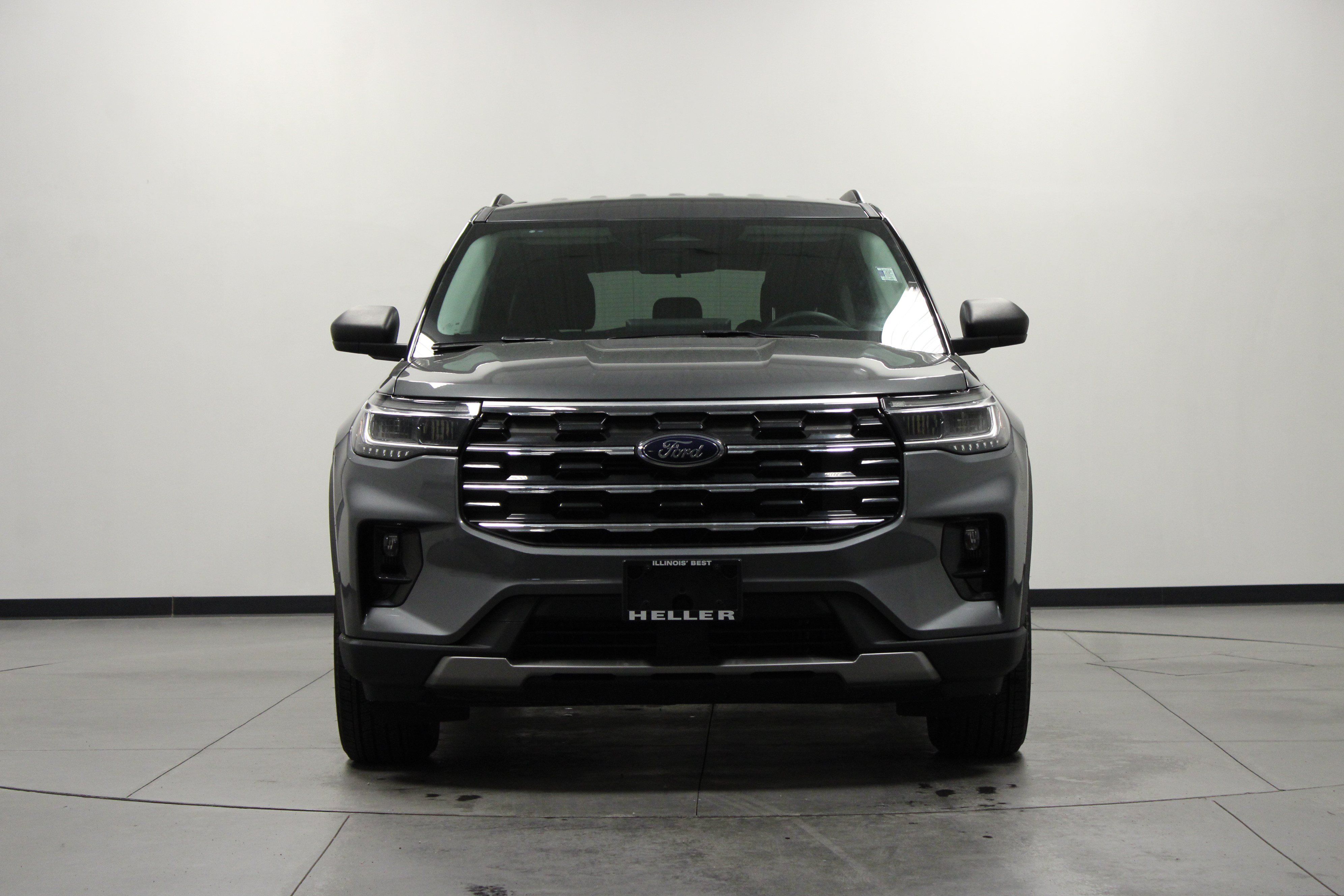 Used 2025 Ford Explorer Active w/ Active Comfort Package AWD/4WD image 9