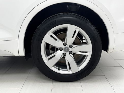 Used 2018 Audi Q5 2.0T Premium Plus w/ Premium Plus Package image 43