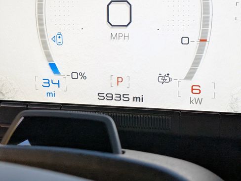 Used 2024 GMC Hummer EV 2X w/ LPO, Sport Package image 26