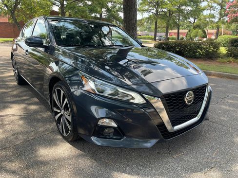 Used 2021 Nissan Altima 2.5 Platinum AWD/4WD image 7