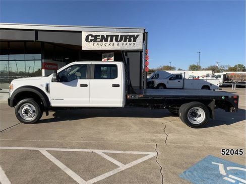Used 2022 Ford F550 4x4 Crew Cab Super Duty w/ Power Equipment Group image 4