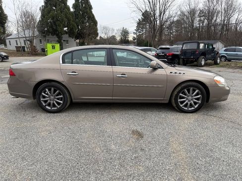 Used 2007 Buick Lucerne CXS image 6