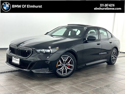 Used 2024 BMW i5 eDrive40i w/ M Sport Package image 1