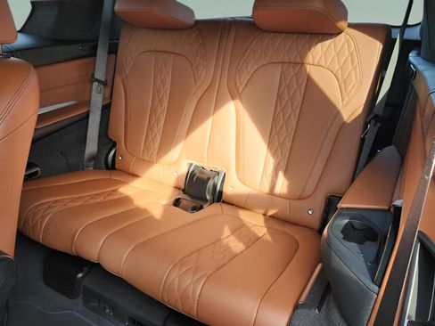 Used 2023 BMW X7 M60i w/ Executive Package image 12