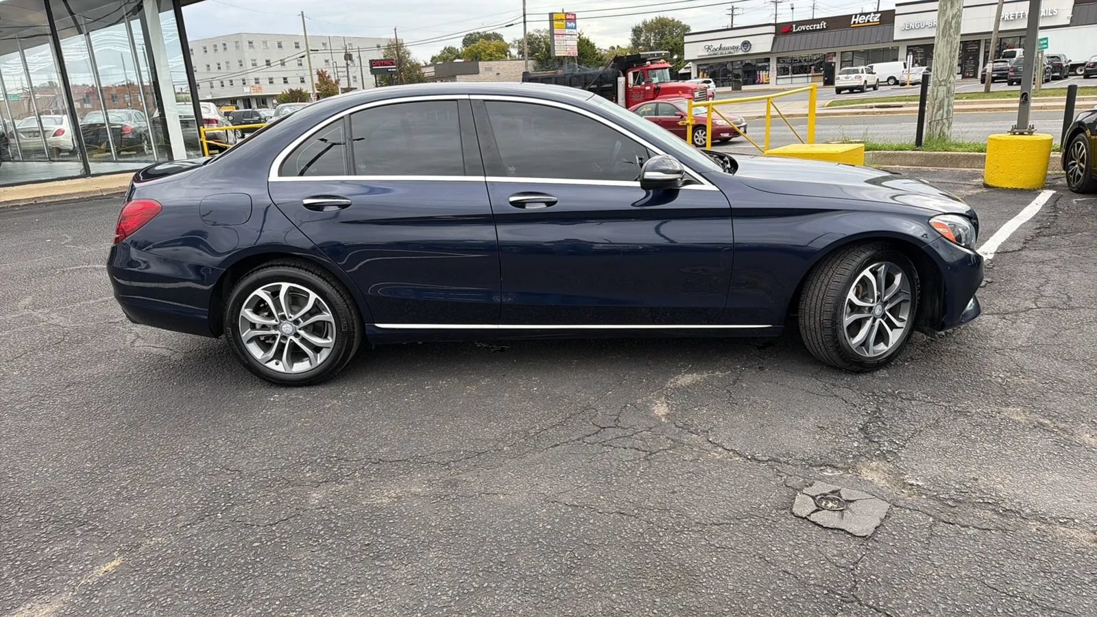 Used 2013 Mercedes-Benz GL 450 4MATIC image 2