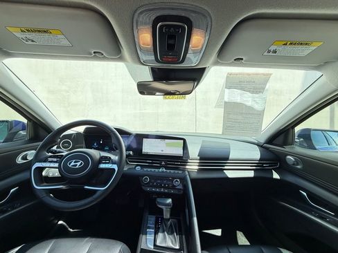 Used 2024 Hyundai Elantra Limited image 6