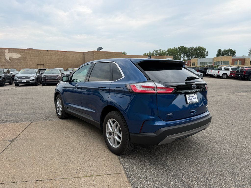 Used 2024 Ford Edge SEL w/ Convenience Package AWD/4WD image 5