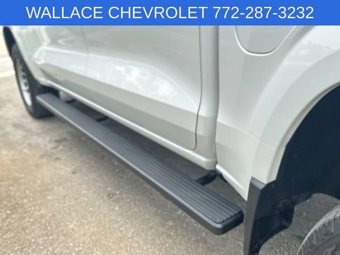 Used 2024 Chevrolet Colorado W/T w/ WT Convenience Package II RWD image 14