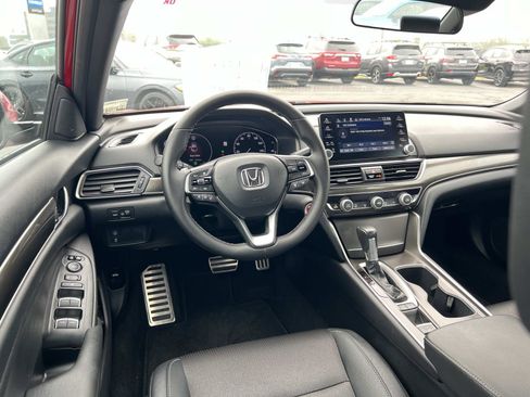 Certified 2019 Honda Accord Sport image 5