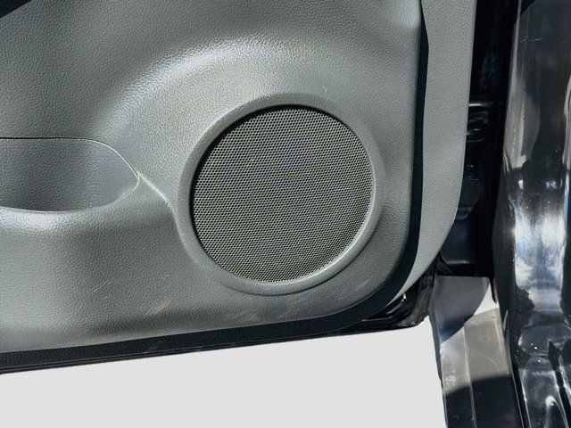 Used 2019 Nissan Rogue S FWD image 18