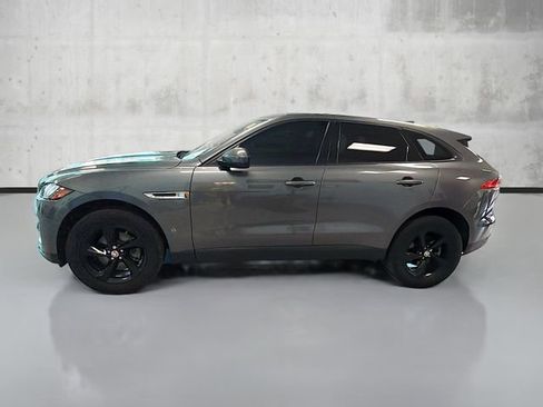 Used 2017 Jaguar F-PACE Premium image 8