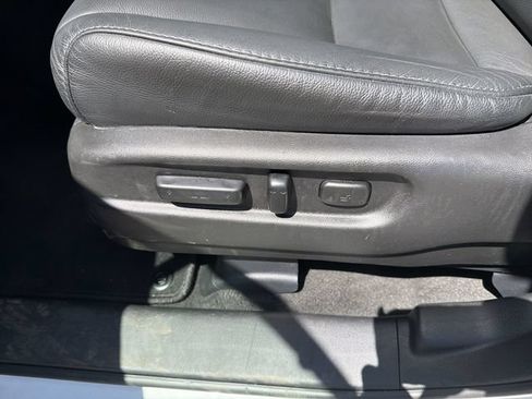 Used 2020 Honda Pilot Touring image 23