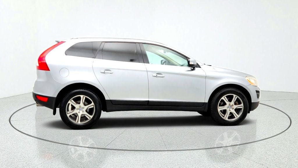 Used 2013 Volvo XC60 T6 AWD/4WD image 4