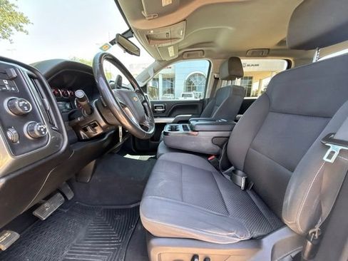 Used 2018 Chevrolet Silverado 1500 LT w/ Texas Edition AWD/4WD image 9