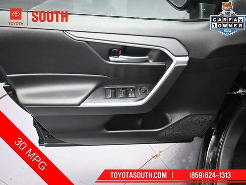 Used 2025 Toyota RAV4 XLE FWD image 23