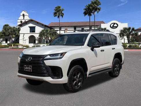 Used 2025 Lexus LX 700h Overtrail AWD/4WD image 5
