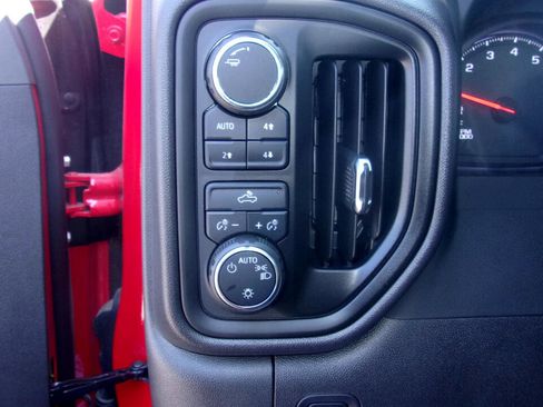 Used 2024 Chevrolet Silverado 1500 Custom Trail Boss image 11