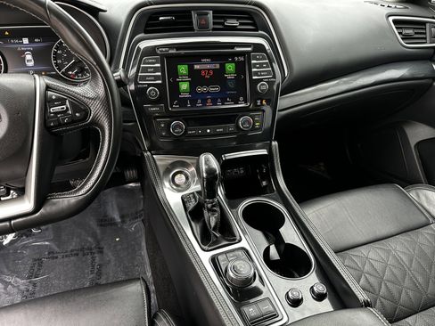Certified 2019 Nissan Maxima Platinum w/ Illumination Package image 28