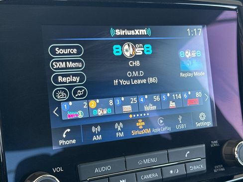 Used 2024 Nissan Frontier SV image 17