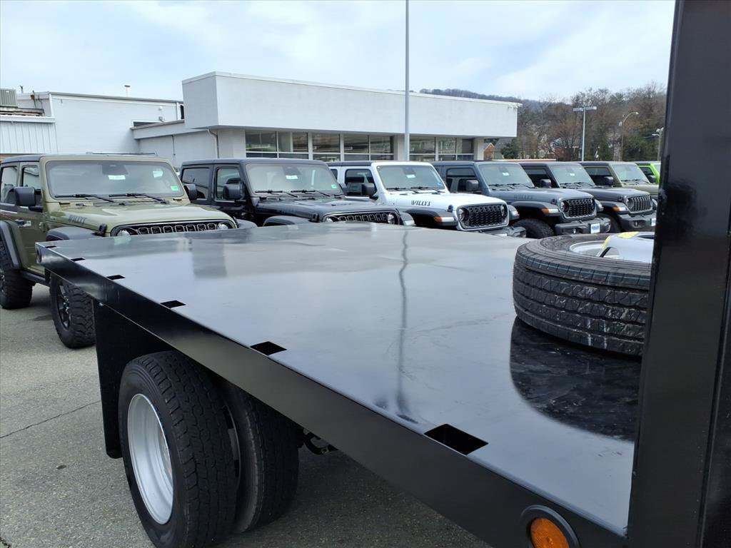 New 2026 RAM 5500 Tradesman w/ Chrome Appearance Group AWD/4WD image 13