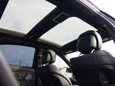 Used 2015 Mercedes-Benz S 550 Sedan image 33