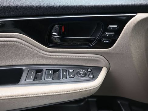 Used 2022 Honda Odyssey Elite image 17