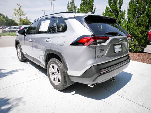 Used 2025 Toyota RAV4 XLE w/ Convenience Package FWD image 8