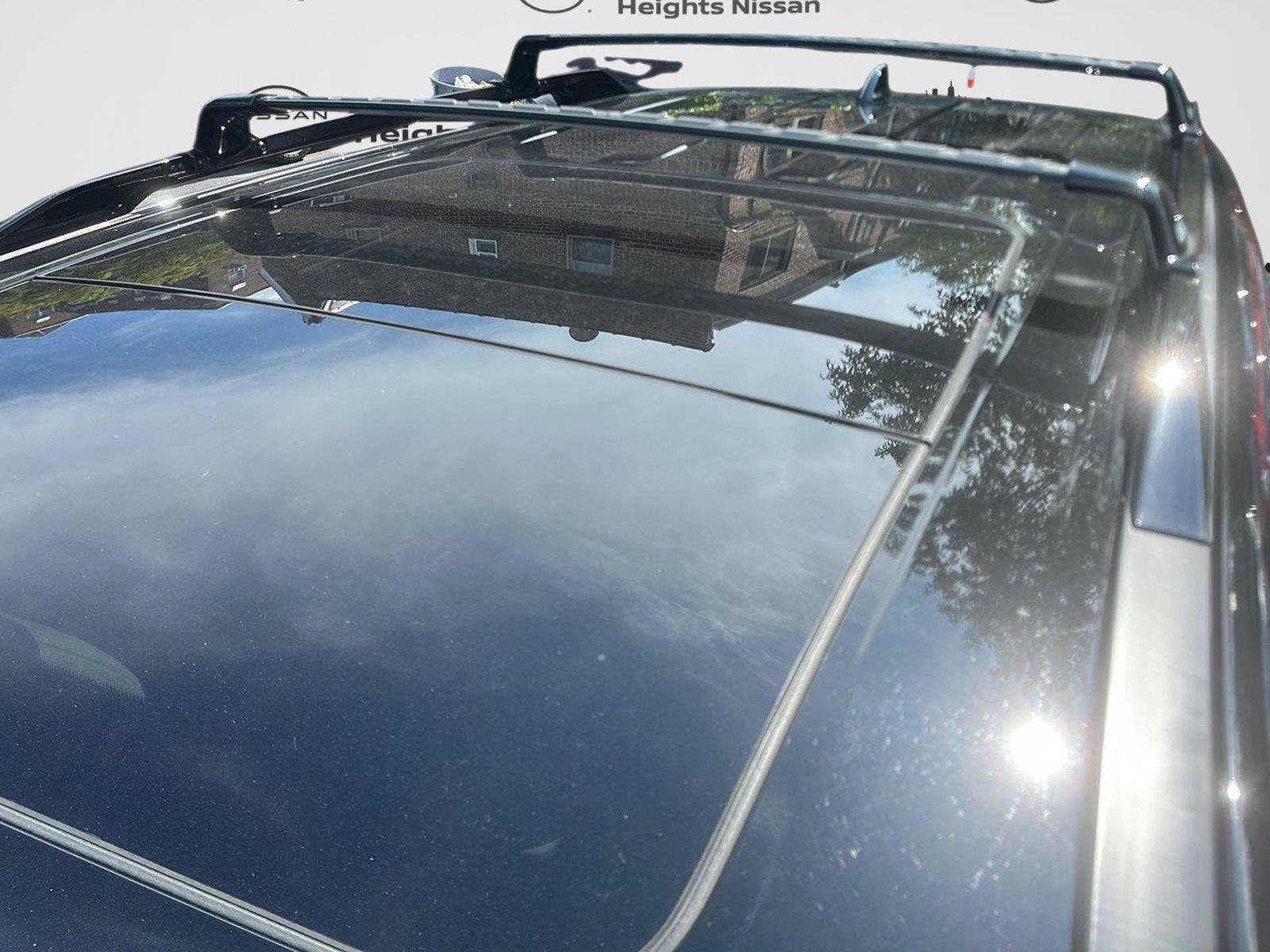 Used 2022 Nissan Pathfinder SV w/ SV Premium Package AWD/4WD image 25