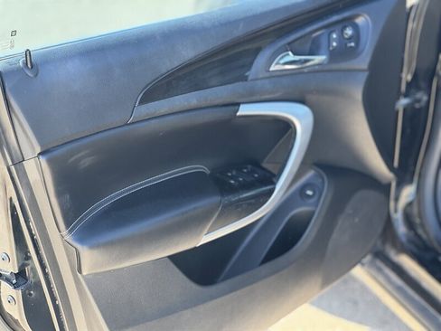 Used 2017 Buick Regal Sport Touring image 8