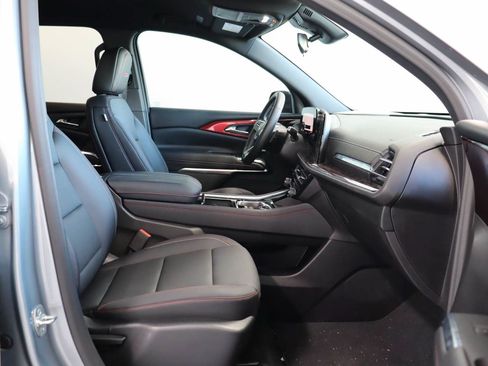 Used 2026 Chevrolet Traverse Z71 AWD/4WD image 21