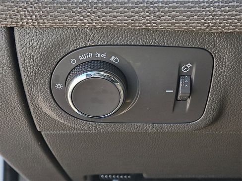 Used 2016 Chevrolet Cruze LT w/ Convenience Package image 21