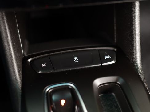 Used 2023 Chevrolet Bolt LT FWD image 17