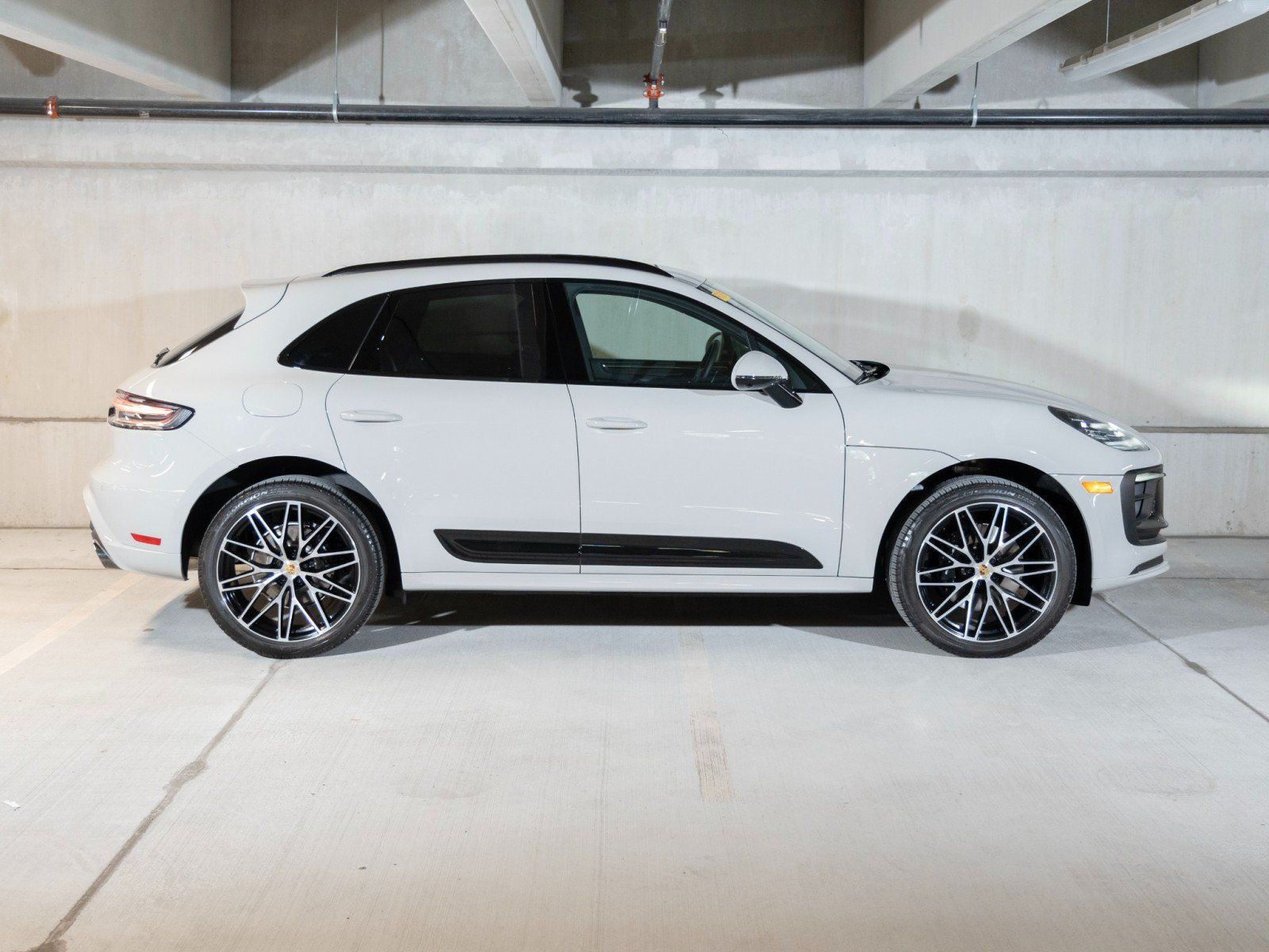 Used 2026 Porsche Macan S AWD/4WD image 8