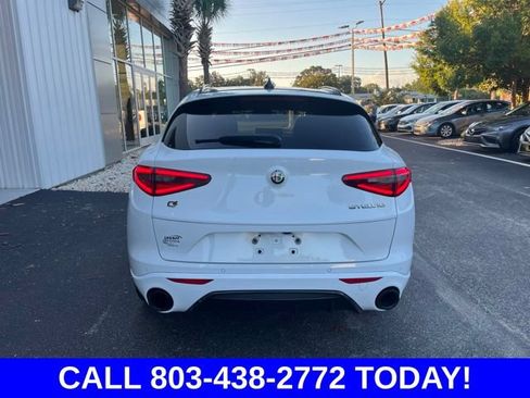 Used 2022 Alfa Romeo Stelvio Veloce AWD/4WD image 33