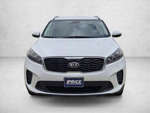 Used 2019 Kia Sorento FWD V6 w/ LX V6 Convenience Package image 2
