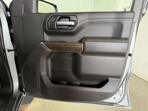 Used 2021 Chevrolet Silverado 1500 LT Trail Boss w/ Bed Protection Package image 34